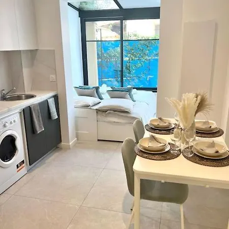 T2, Atypique, Proche Du Centre Appartement Antibes